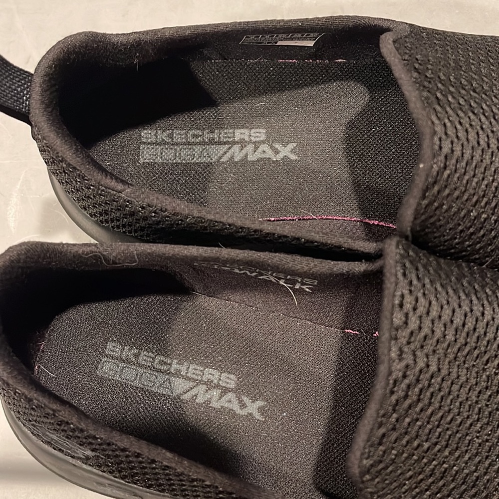 Skechers GOwalk joy mesh slip-on comfort shoe - Picture 2 of 5